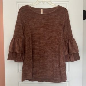 Ruffle sleeve blouse